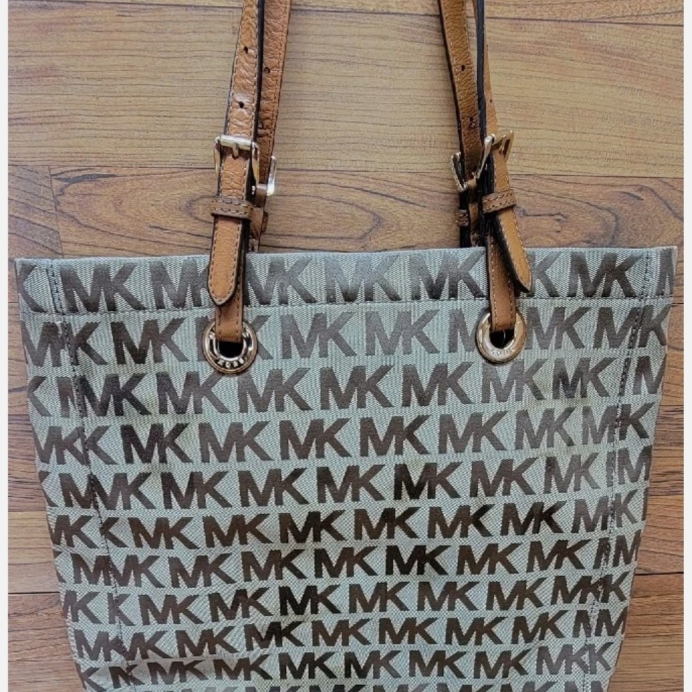 Michael Kors Signature Monogram Brown Tote Handbag 14 tall x 14 wide